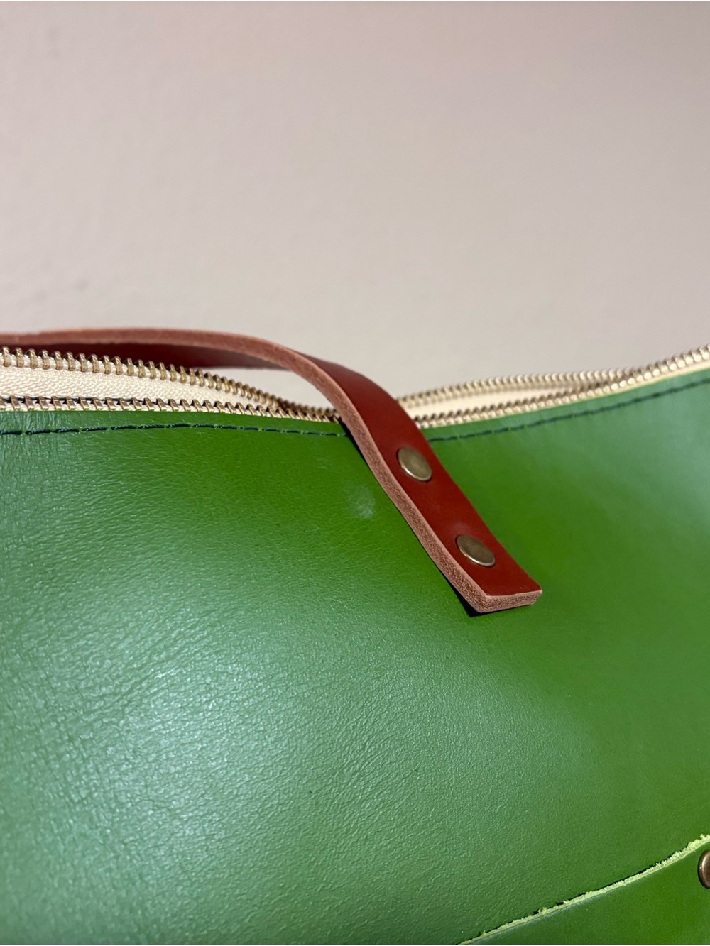 Portland Leather Goods PLG Green Apple Large Zip Tote BNNU No Tags - Picture 6 of 14